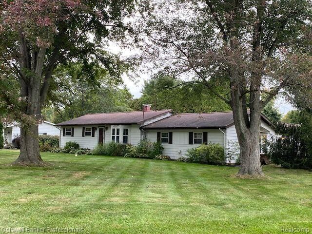 Property Photo:  6327 Oriole Drive  MI 48506 