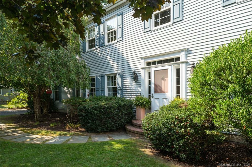 Property Photo:  12 Pleasant Point Road  CT 06405 