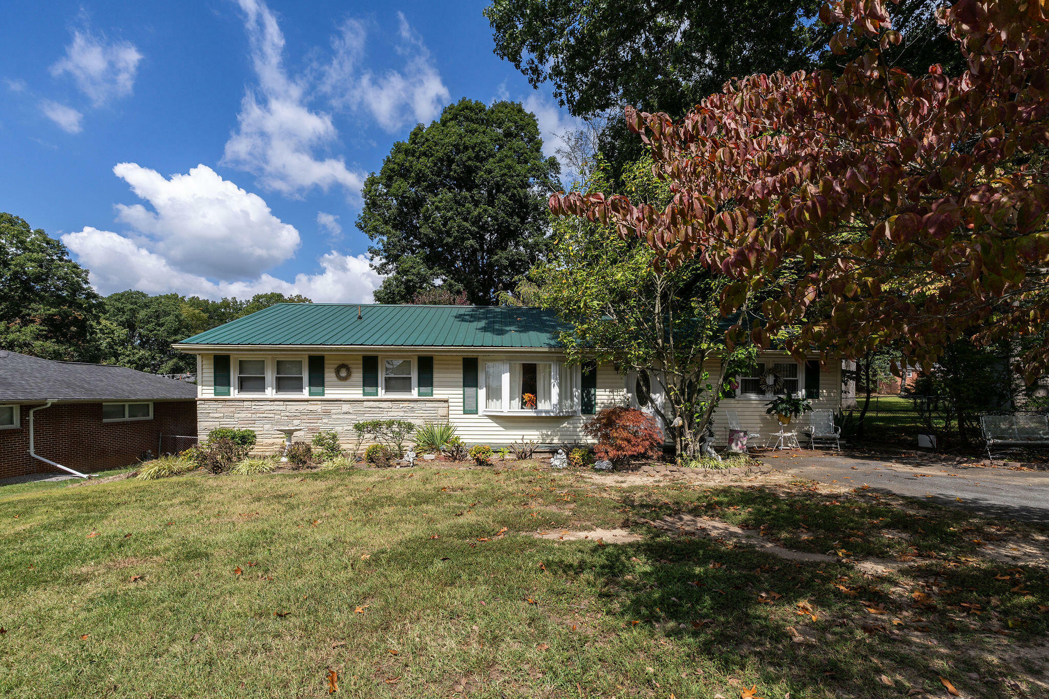 Property Photo:  413 Holly Street  TN 37645 