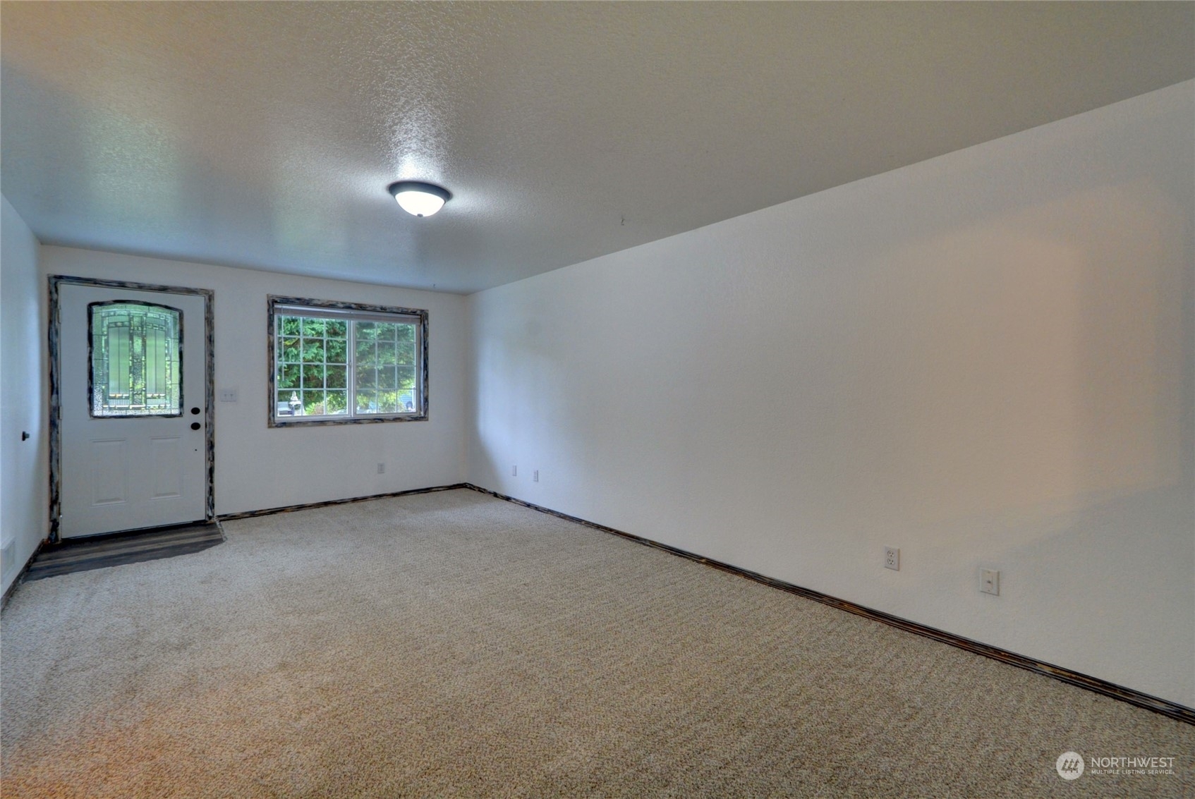 Property Photo:  824 Portage Street B  WA 98223 