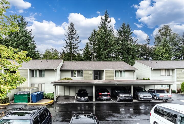 2 bed Renton home for sale 14401 SE Petrovitsky Road E202, Renton, WA