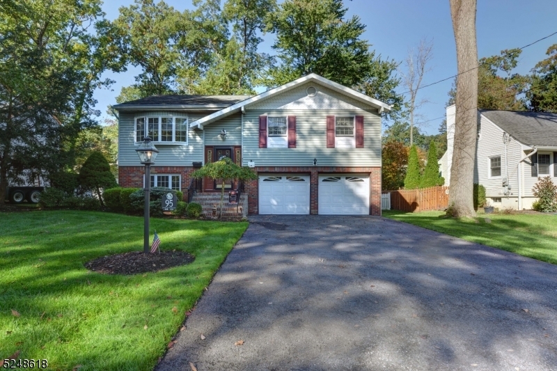 Property Photo:  95 Beechwood Dr  NJ 07470 