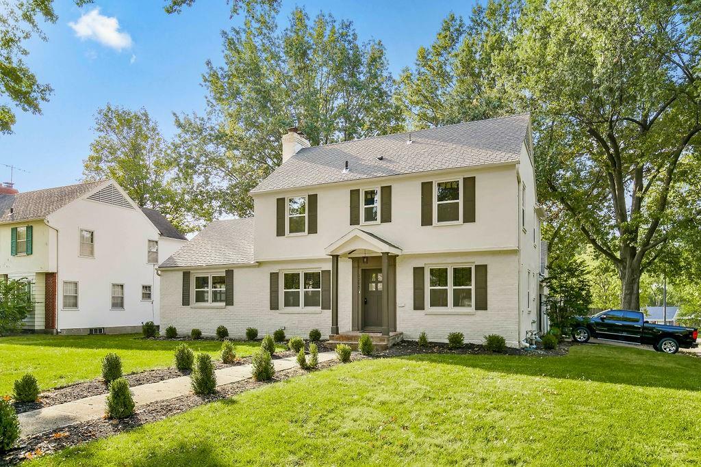 Property Photo: 1205 W 75th Terrace MO 64114