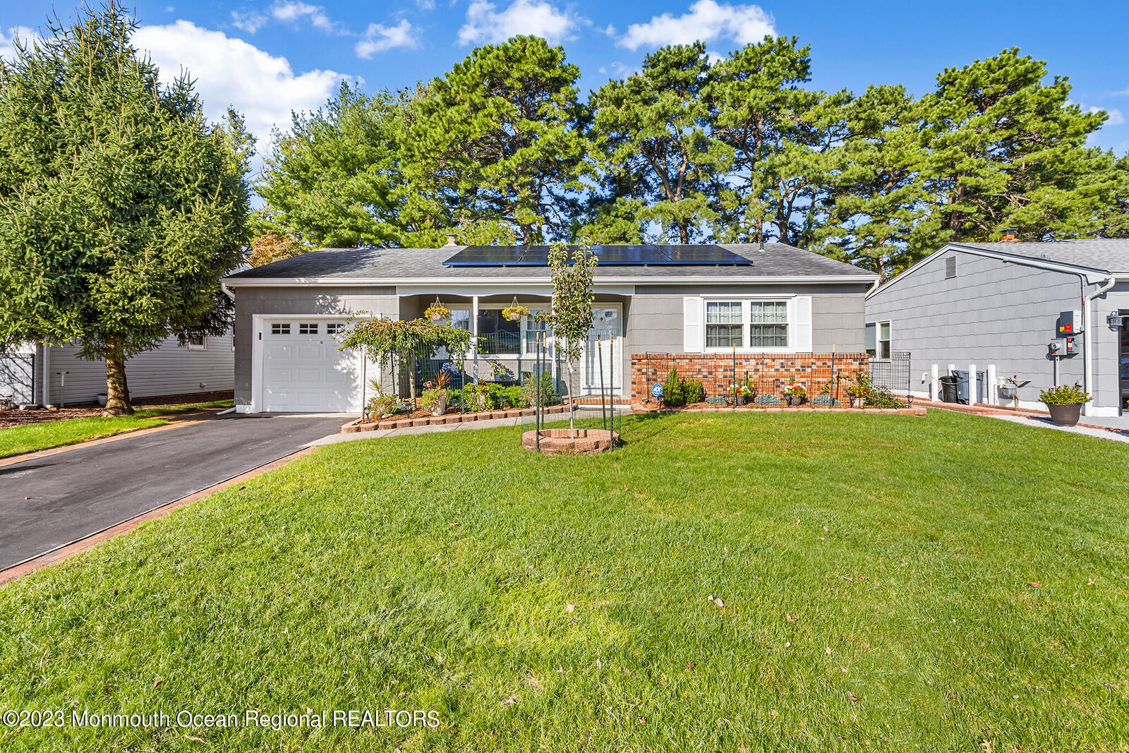 Property Photo:  15 Fairfield Road  NJ 08757 