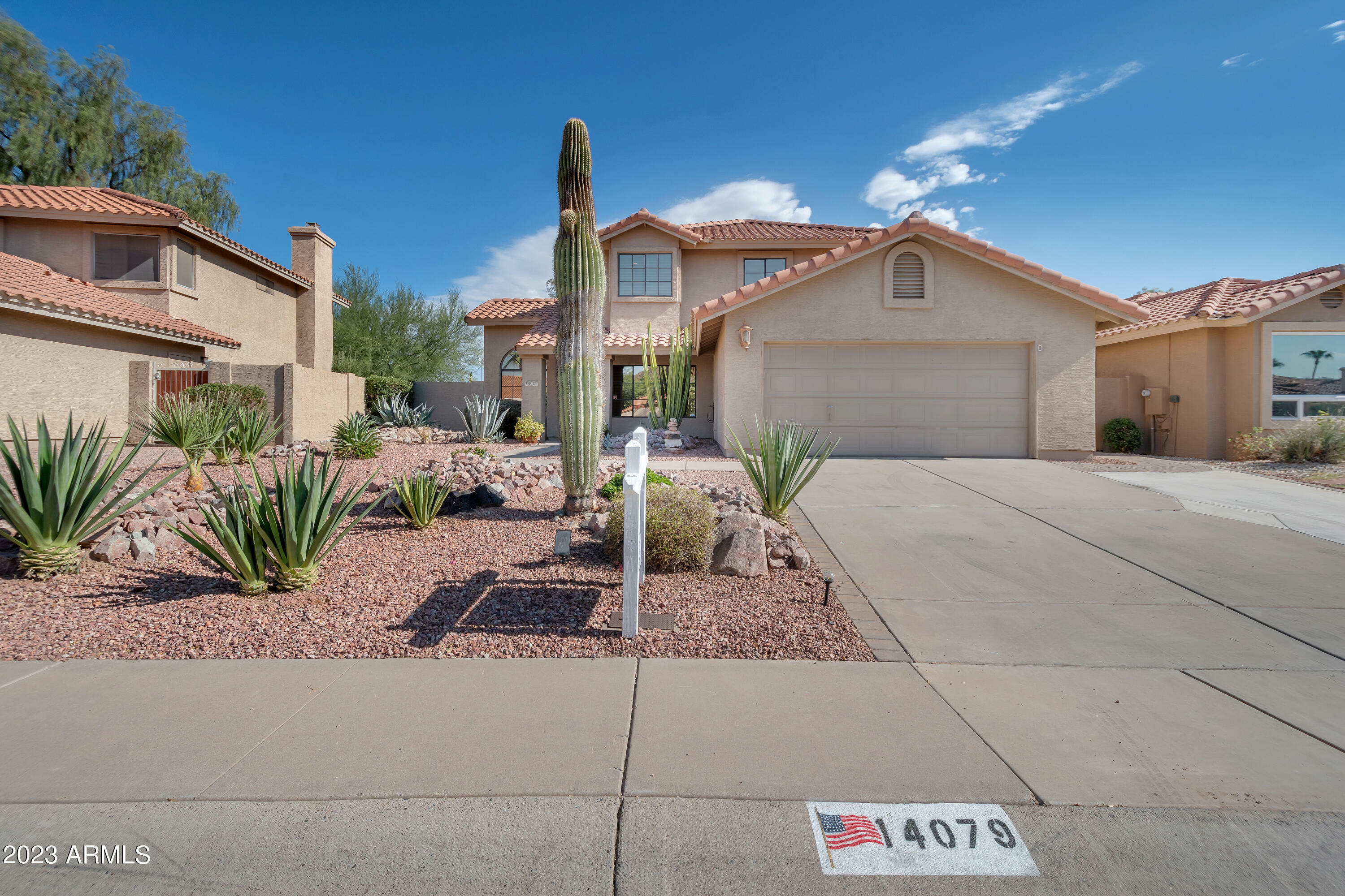 Property Photo:  14079 S 40th Place  AZ 85044 