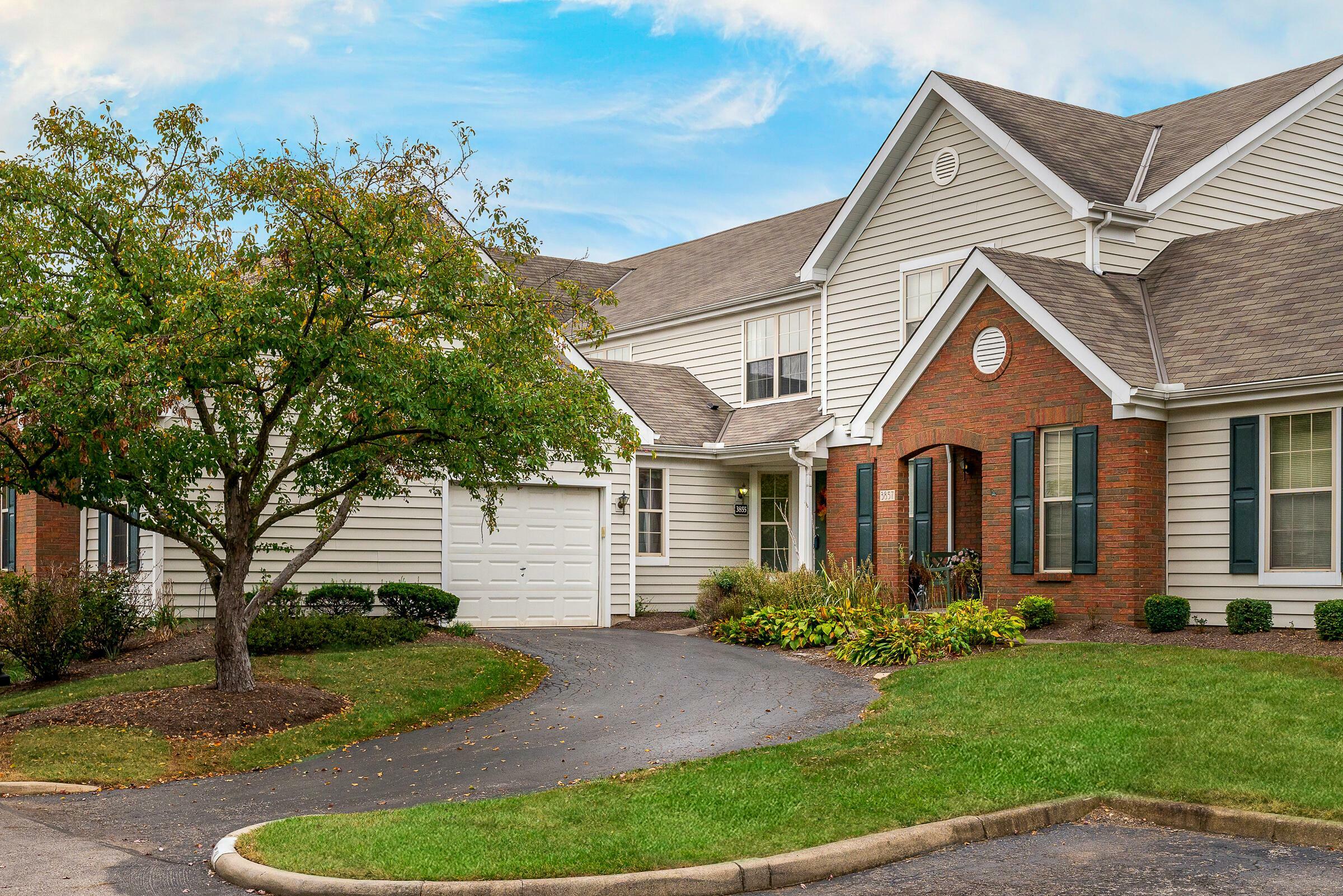 Property Photo: 3855 Lakedale Drive OH 43026