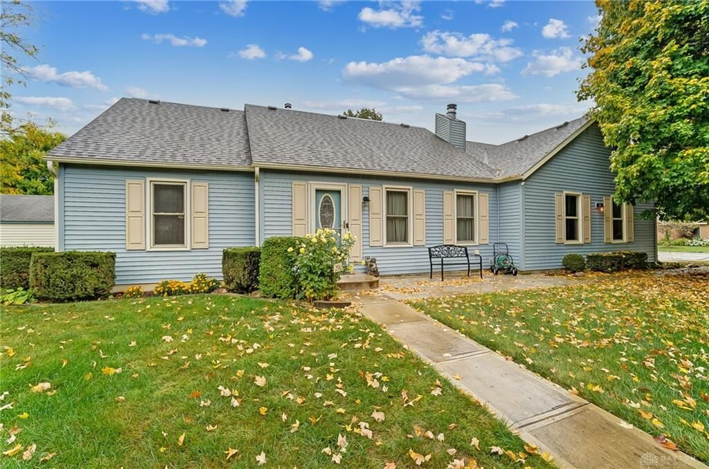 Property Photo: 2965 Walnut Ridge Drive OH 45373