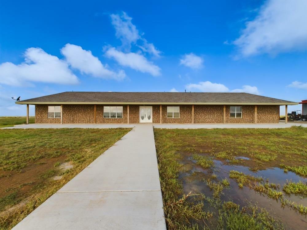 Property Photo:  7108 County Road 3860  TX 79364 