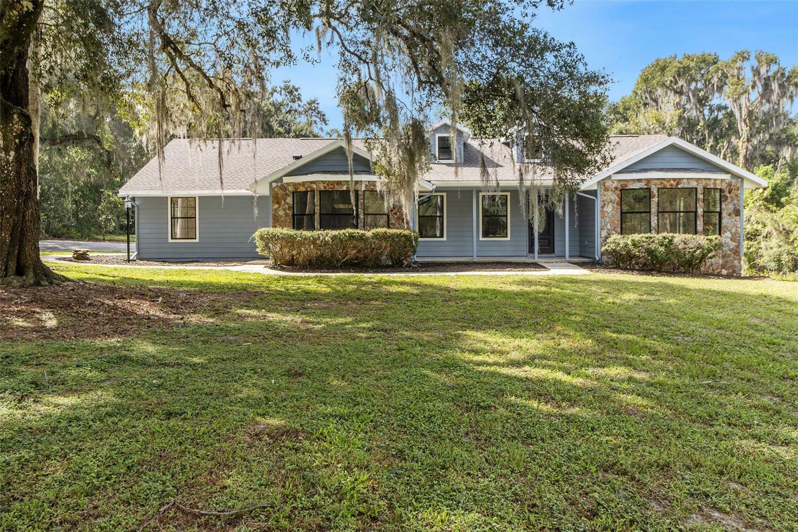 Property Photo: 6820 Tuscawilla Drive FL 34748