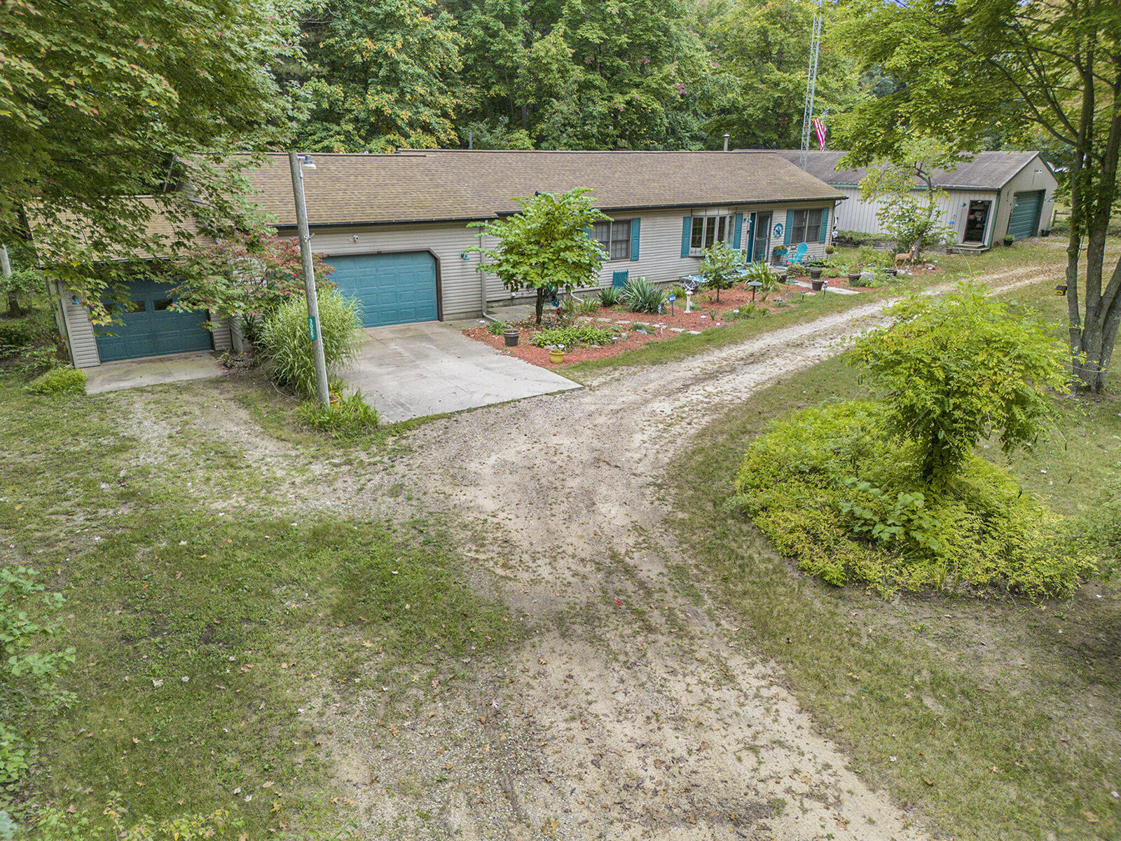 Property Photo:  3025 Tnt Trail  MI 49349 