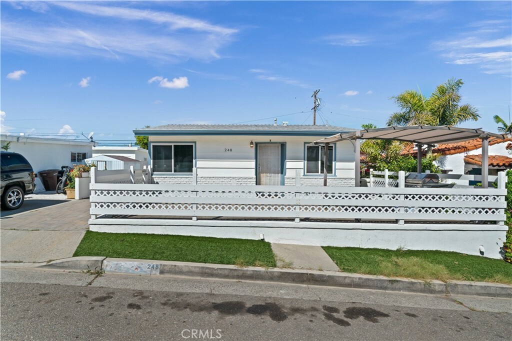 Property Photo:  248 Avenida Cabrillo  CA 92672 