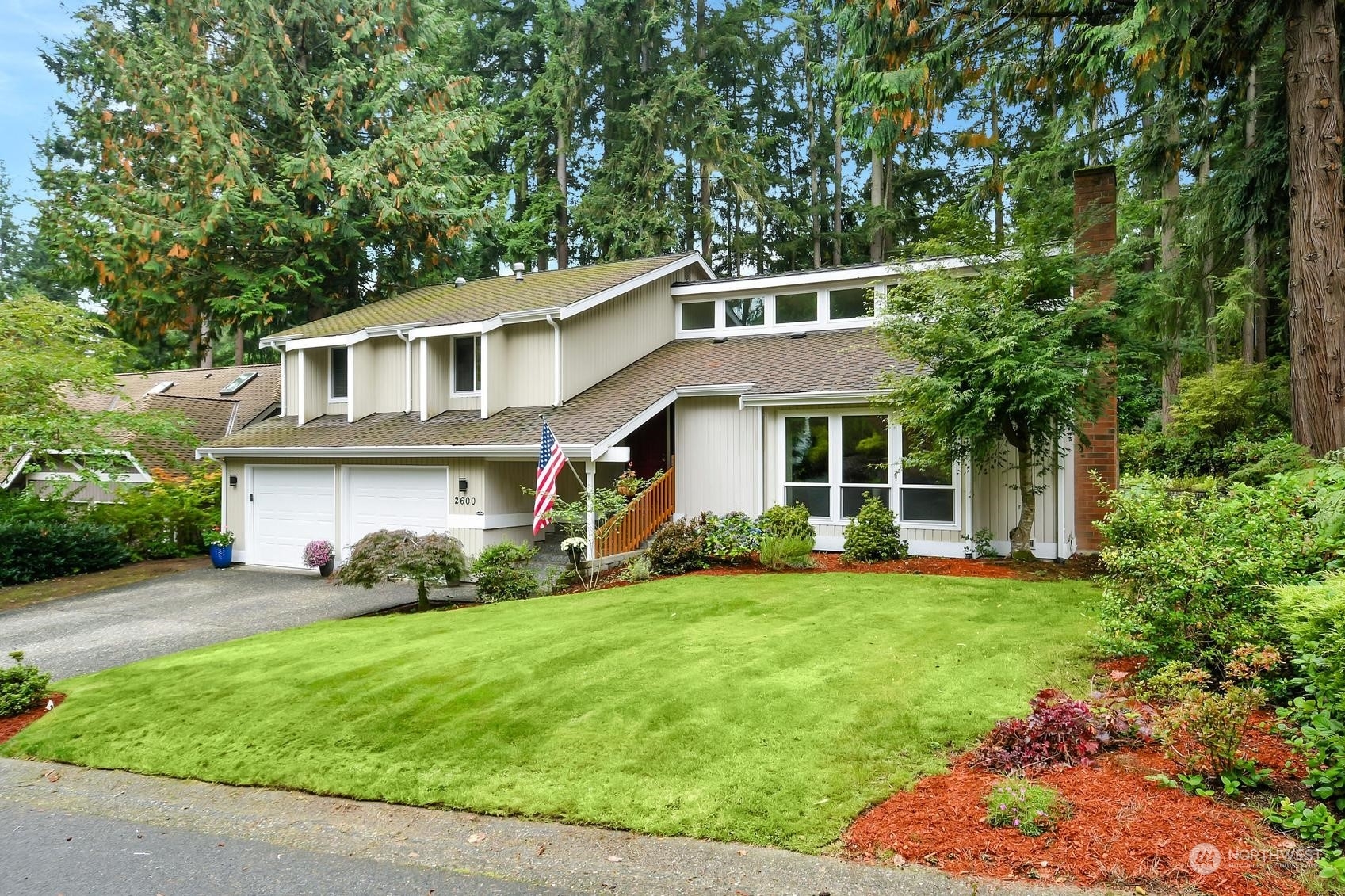 Property Photo:  2600 147th Place SE  WA 98012 