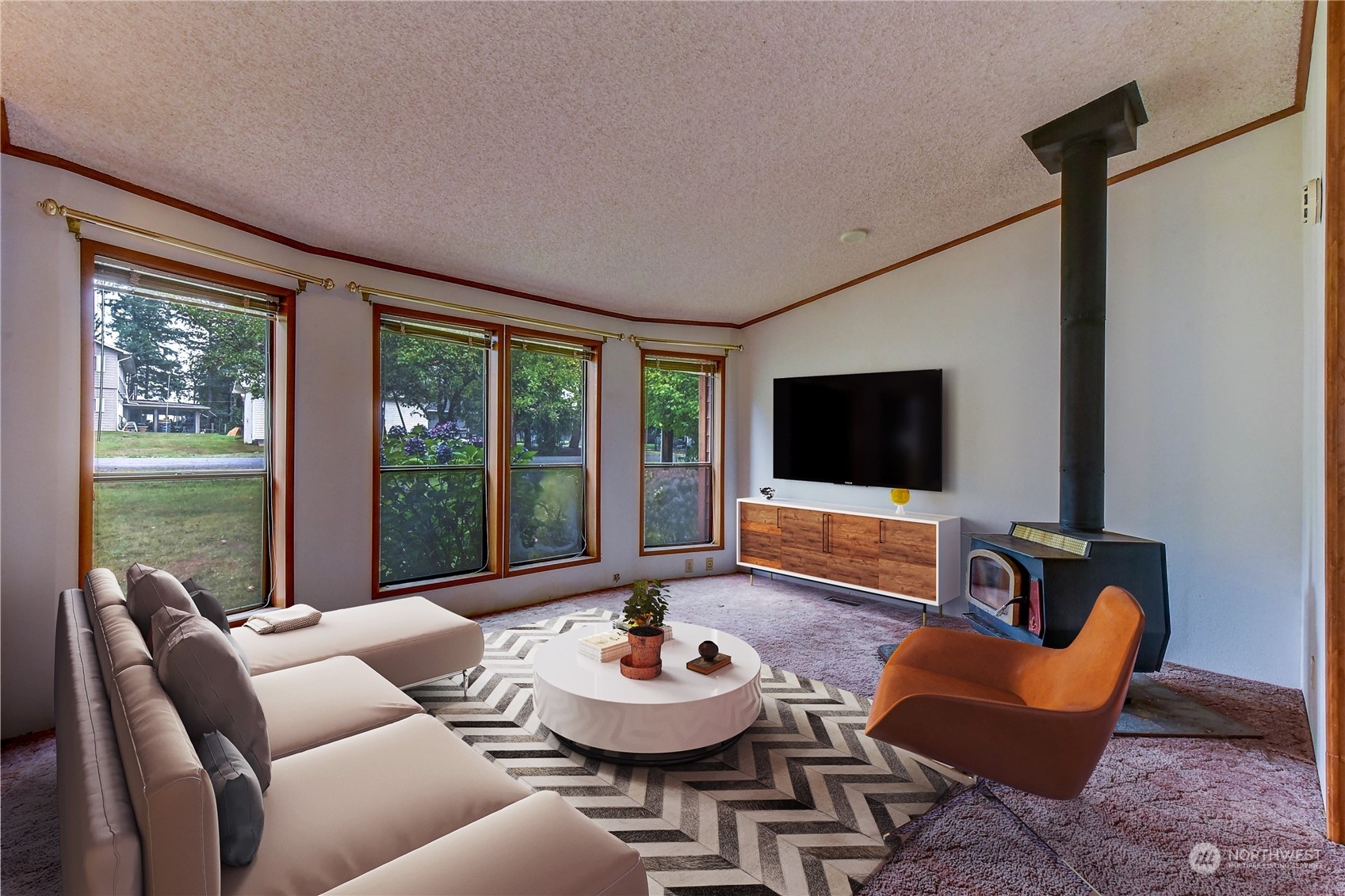 Property Photo: 1704 186th Avenue E WA 98391