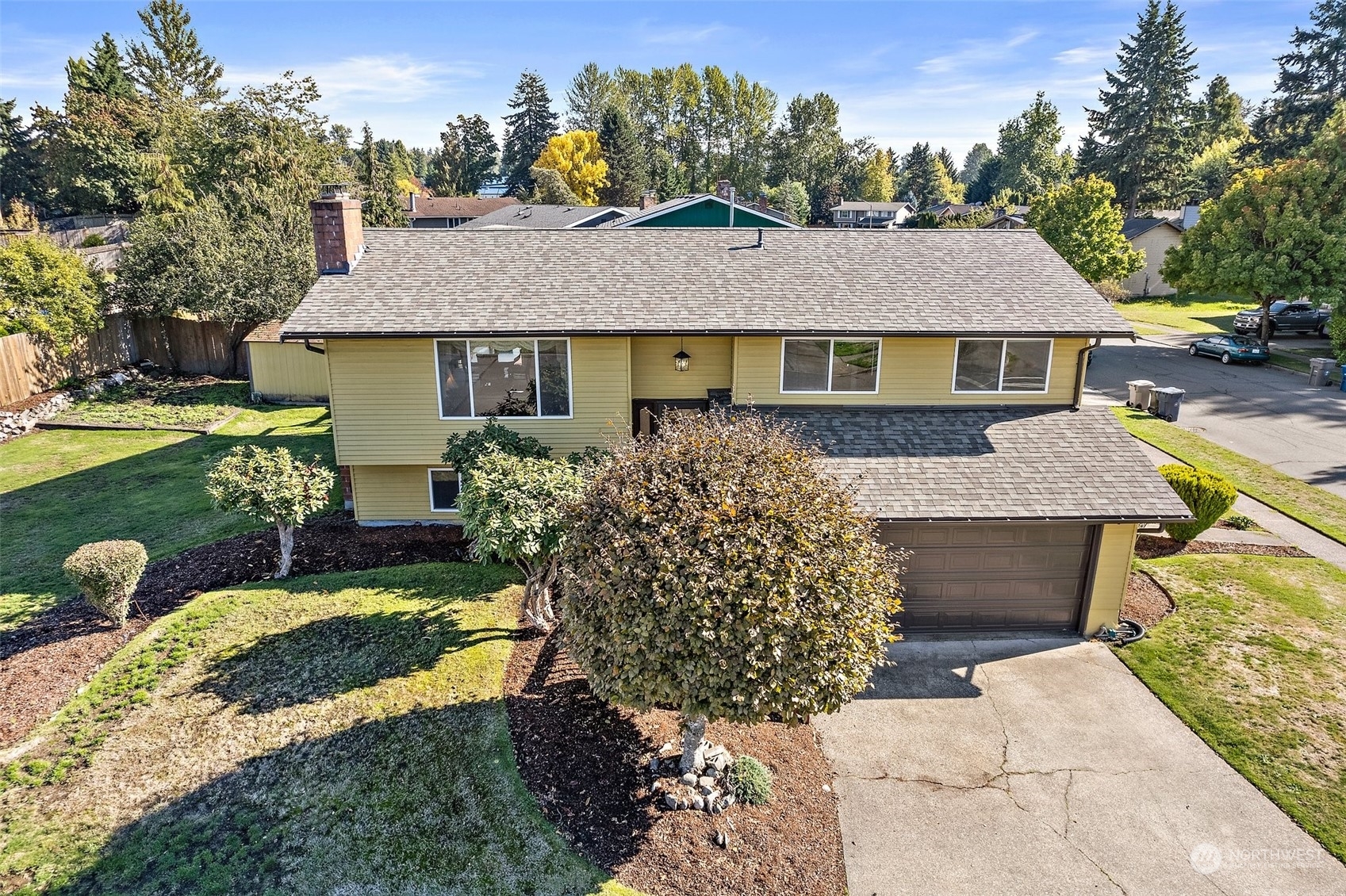 Property Photo:  2803 SE 16th Street  WA 98058 