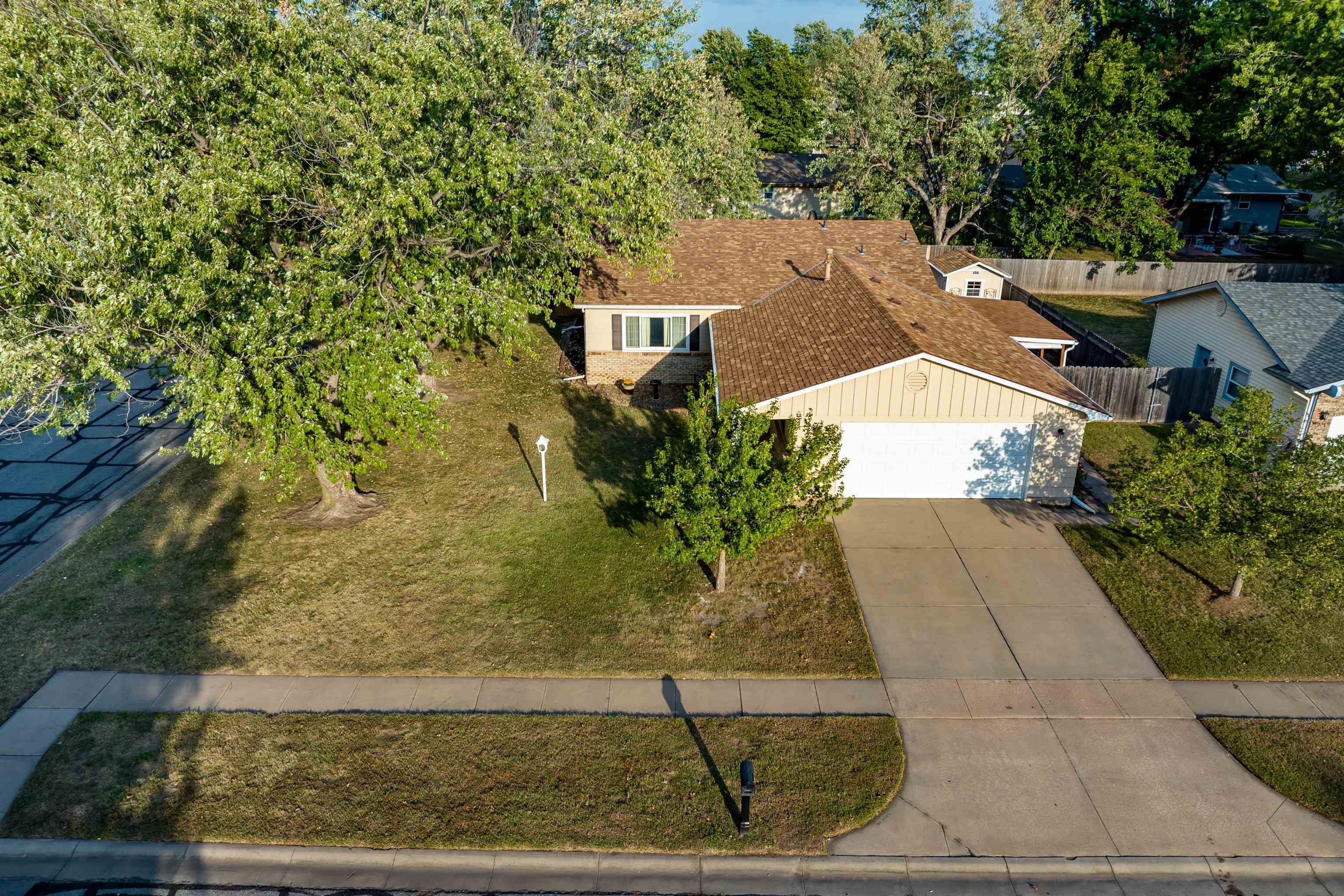 Property Photo:  1440 N Byron Rd  KS 67212 