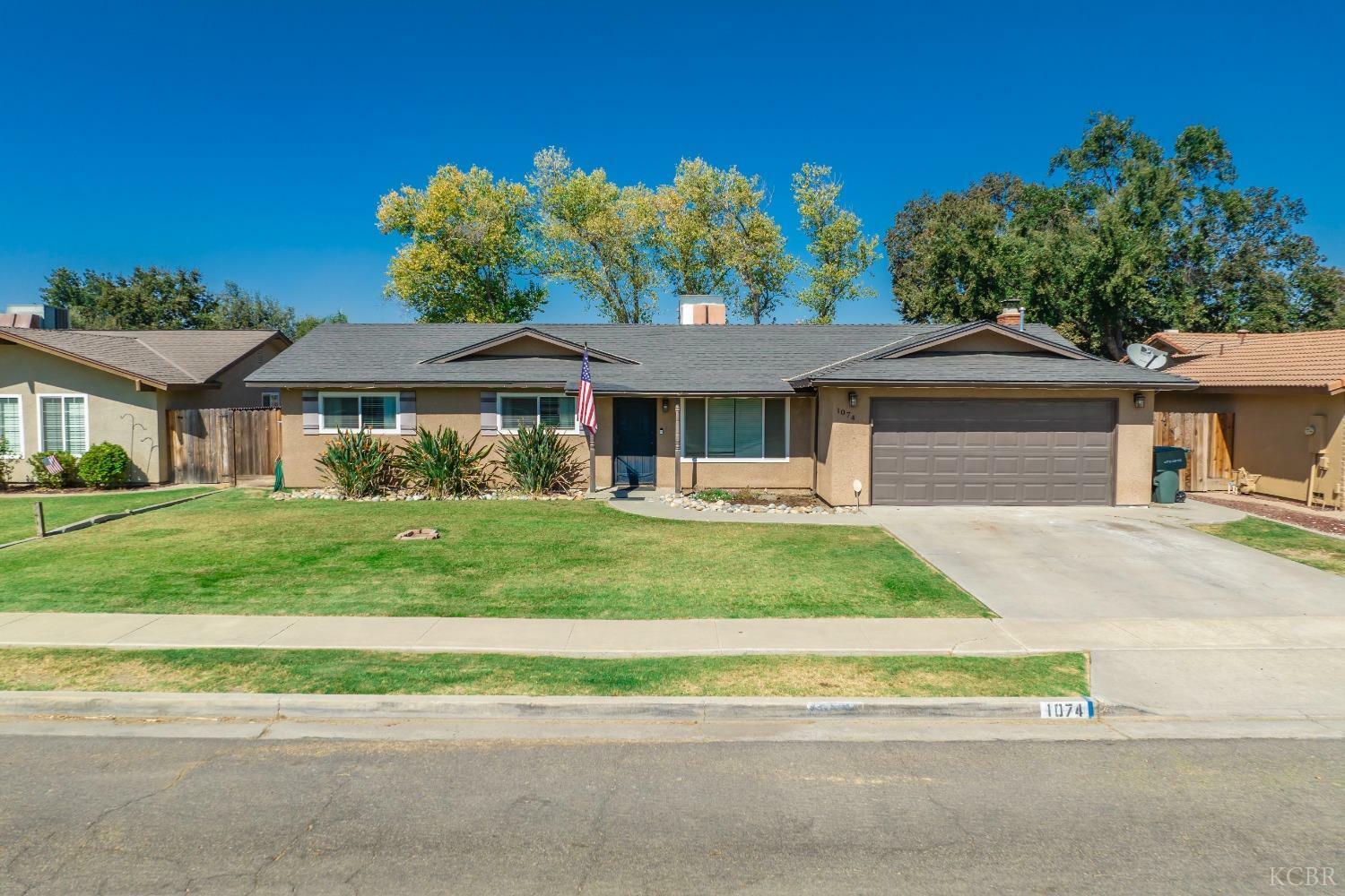 Property Photo:  1074 Raymond Road  CA 93230 