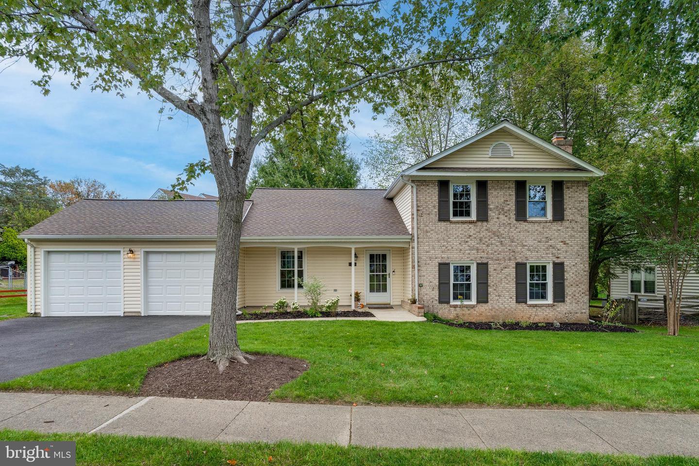 Property Photo: 320 Old Dominion Avenue VA 20170