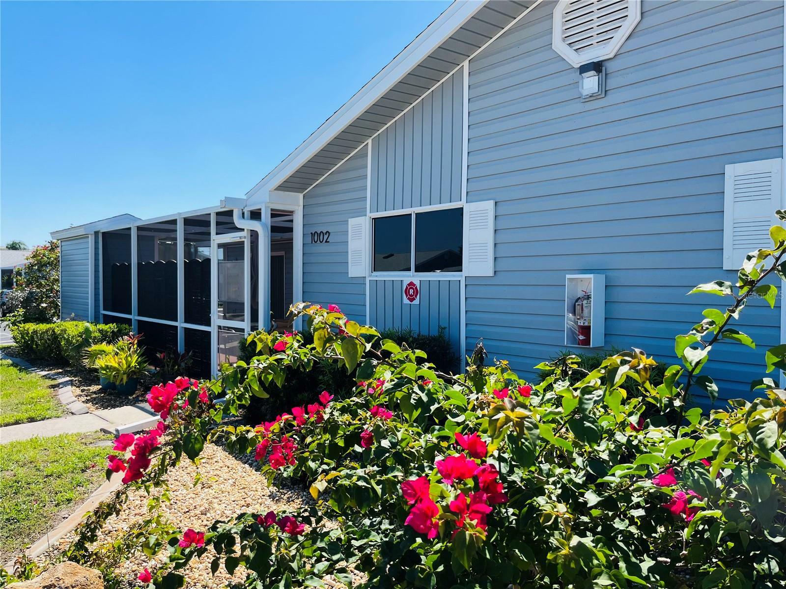 Property Photo: 3300 Loveland Boulevard 1002 FL 33980