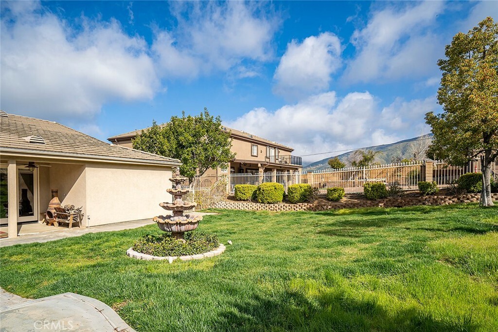 Property Photo:  10927 Deer Valley Road  CA 92399 