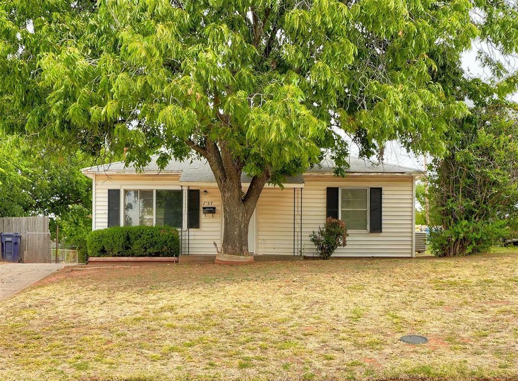 Property Photo: 1157 SE SE 20th Street OK 73129