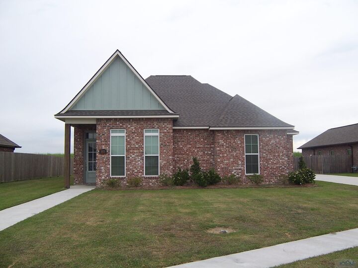 103 Margie St  Thibodaux LA 70301 photo