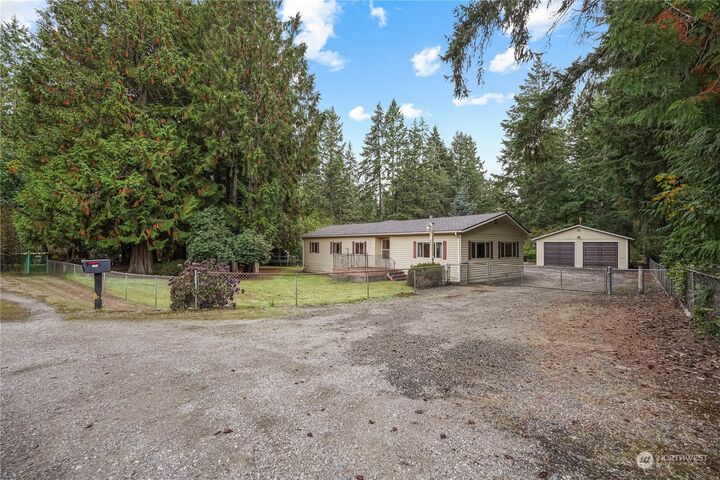 3 bed Olalla home for sale 5293 SE Pine Lake Boulevard, Olalla, WA 98359