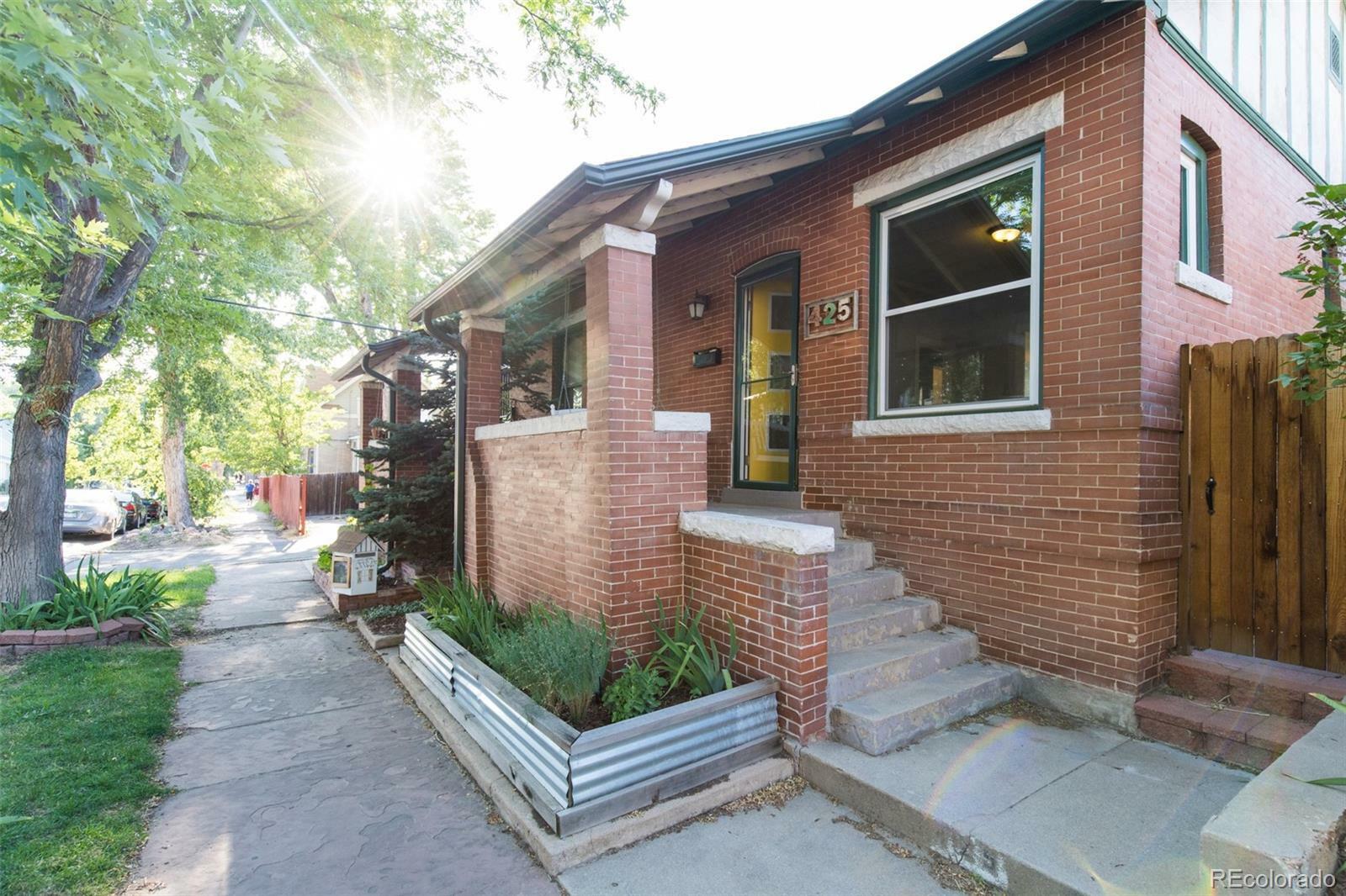 Property Photo:  425 E Ellsworth Avenue  CO 80209 