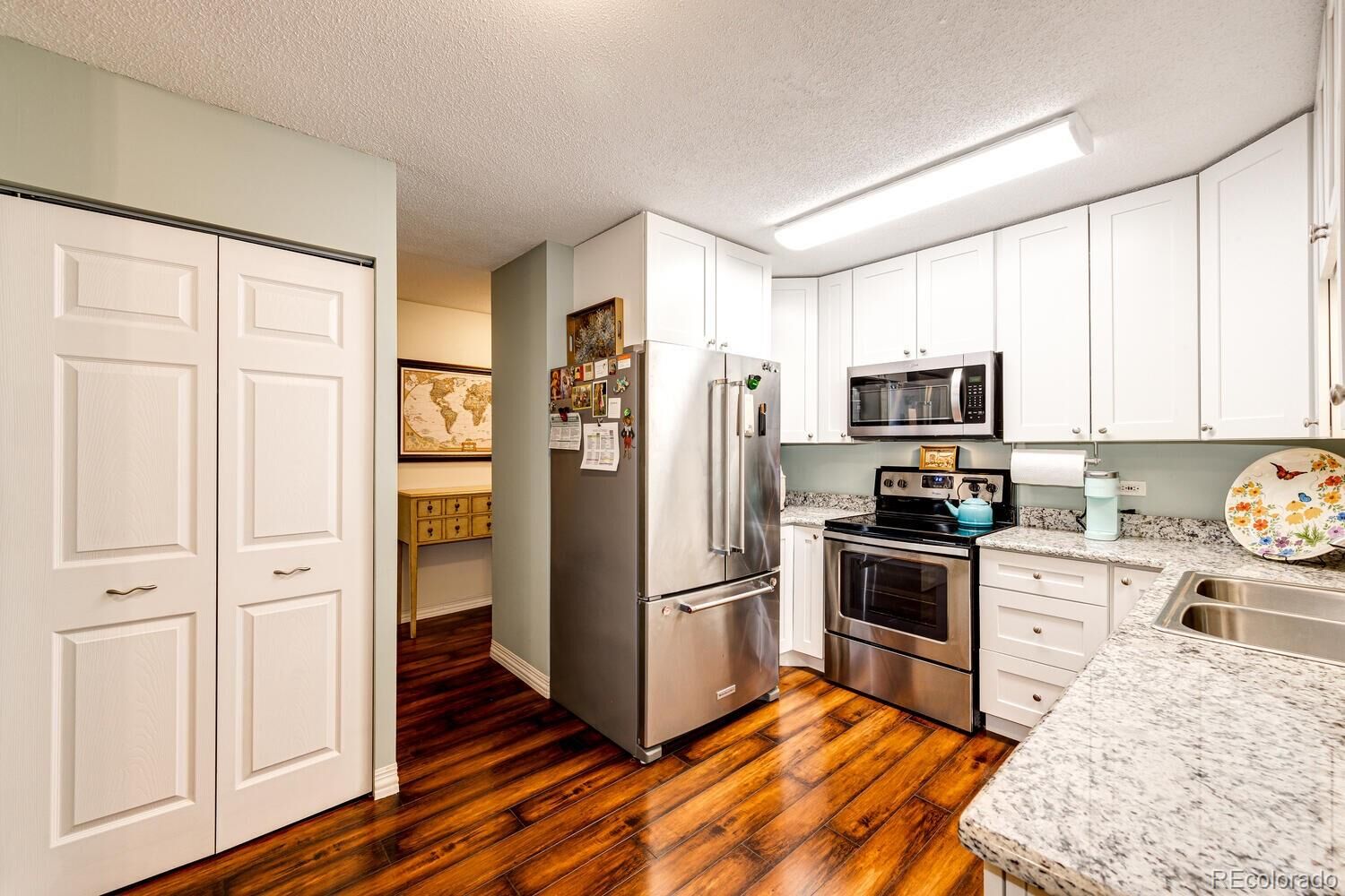 Property Photo: 775 S Alton Way 7D CO 80247