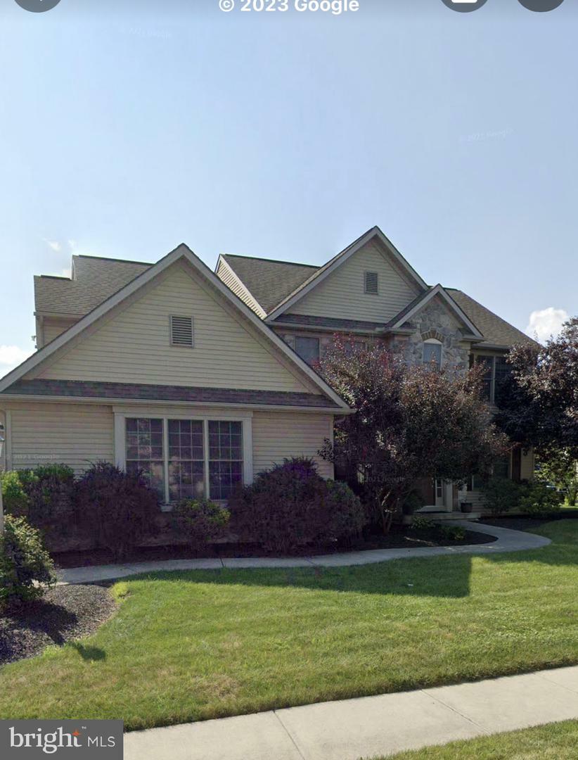 Property Photo: 1168 Stone Creek Drive PA 17036