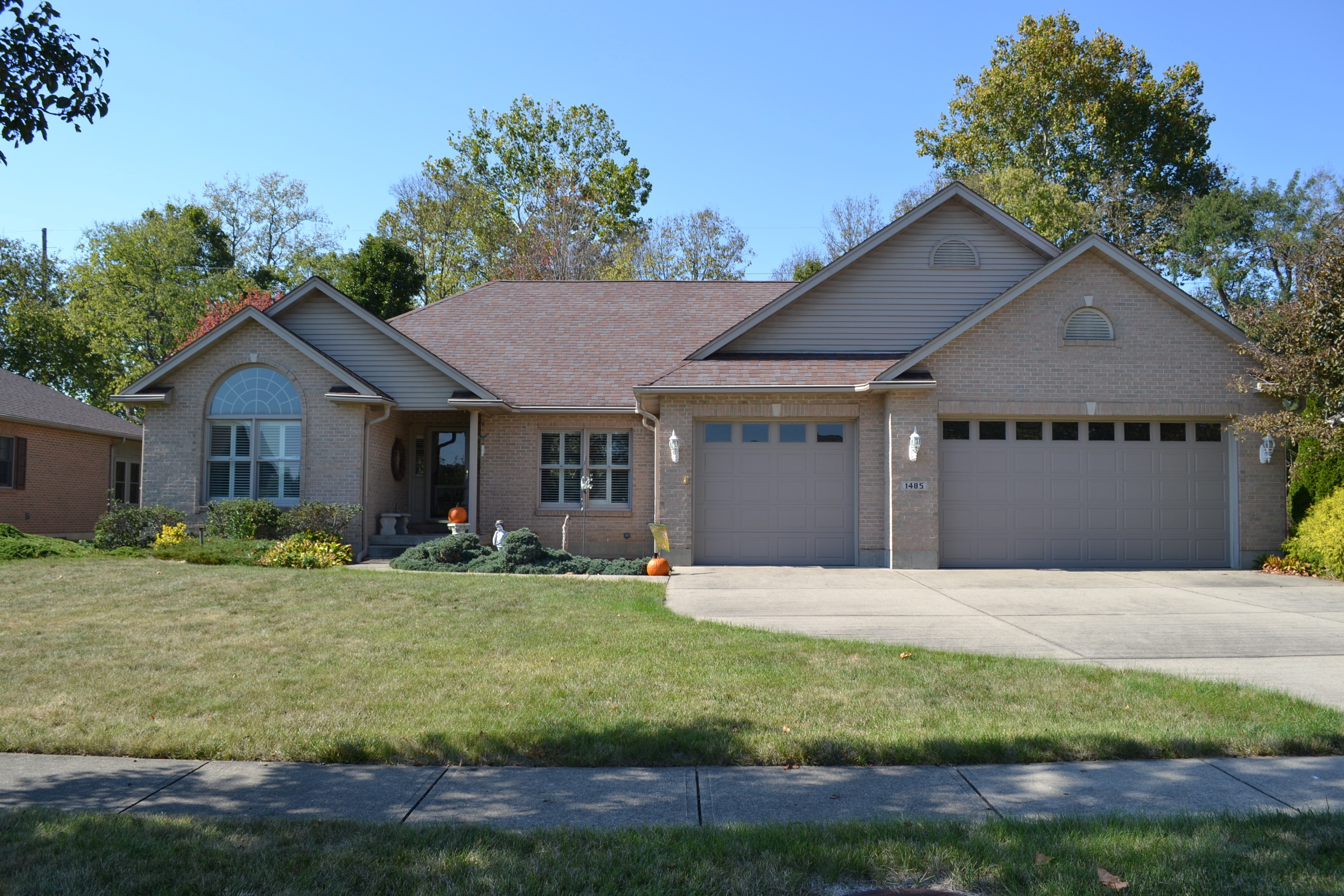 Property Photo: 1485 Alexander Dr OH 45013
