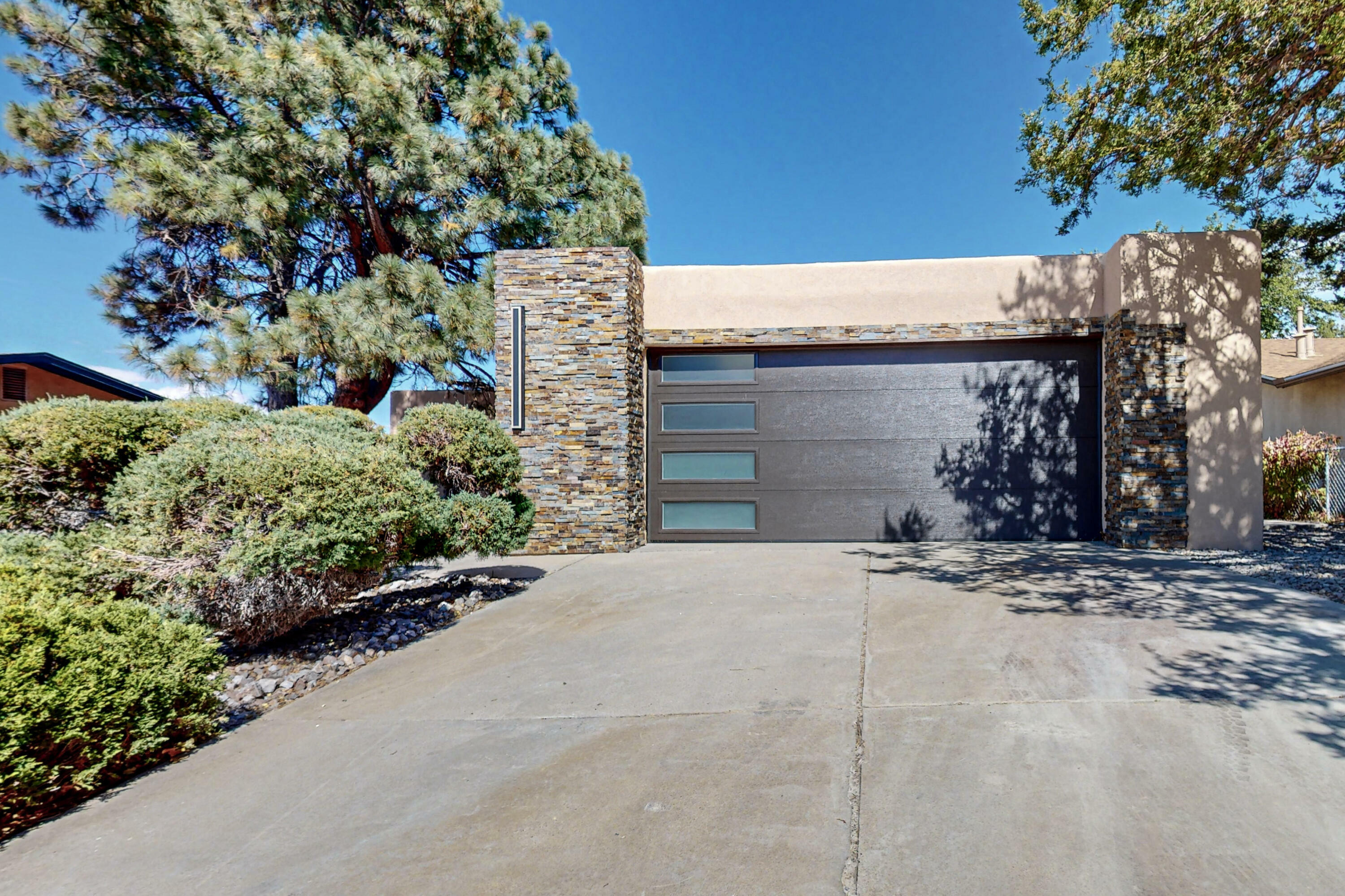 Property Photo:  6423 Colleen Avenue NE  NM 87109 