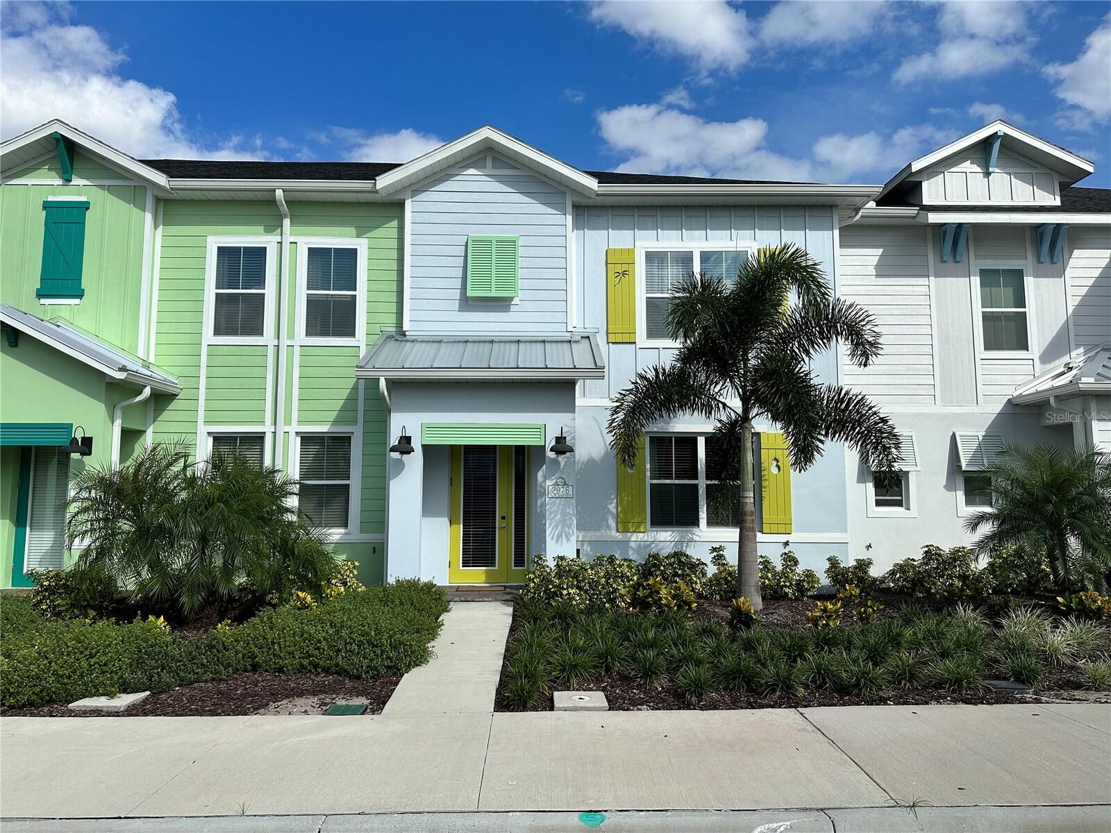 Property Photo:  2976 On The Rocks Point  FL 34747 