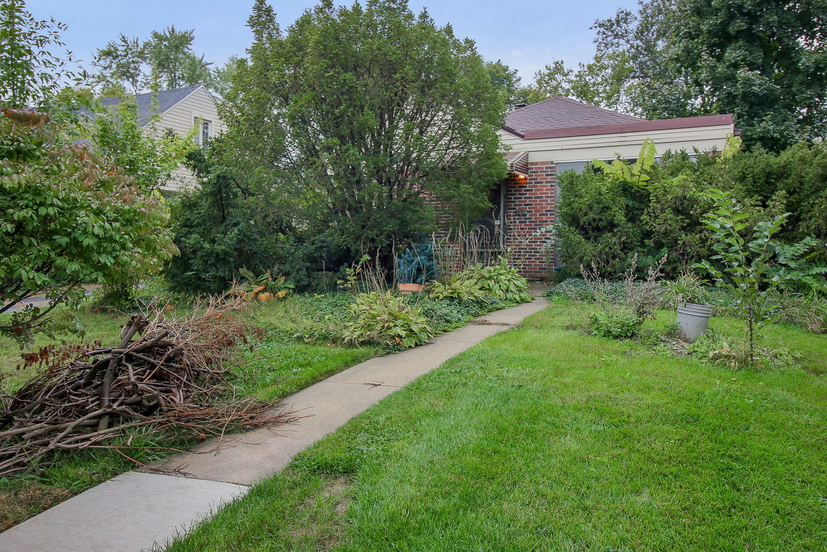 Property Photo:  132 Washington Street  IL 60025 