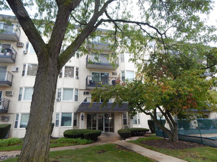 5510 Lincoln Avenue B509  Morton Grove IL 60053 photo