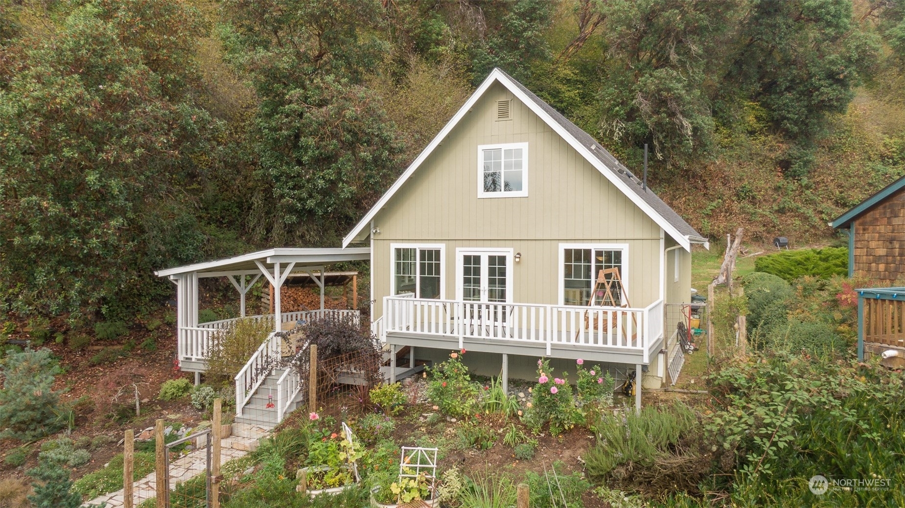 Property Photo:  25977 Gold Beach Drive SW  WA 98070 