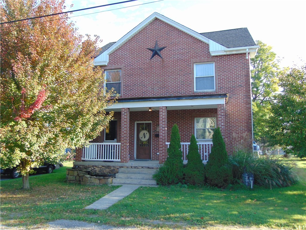 Property Photo: 102 Memorial St PA 15431