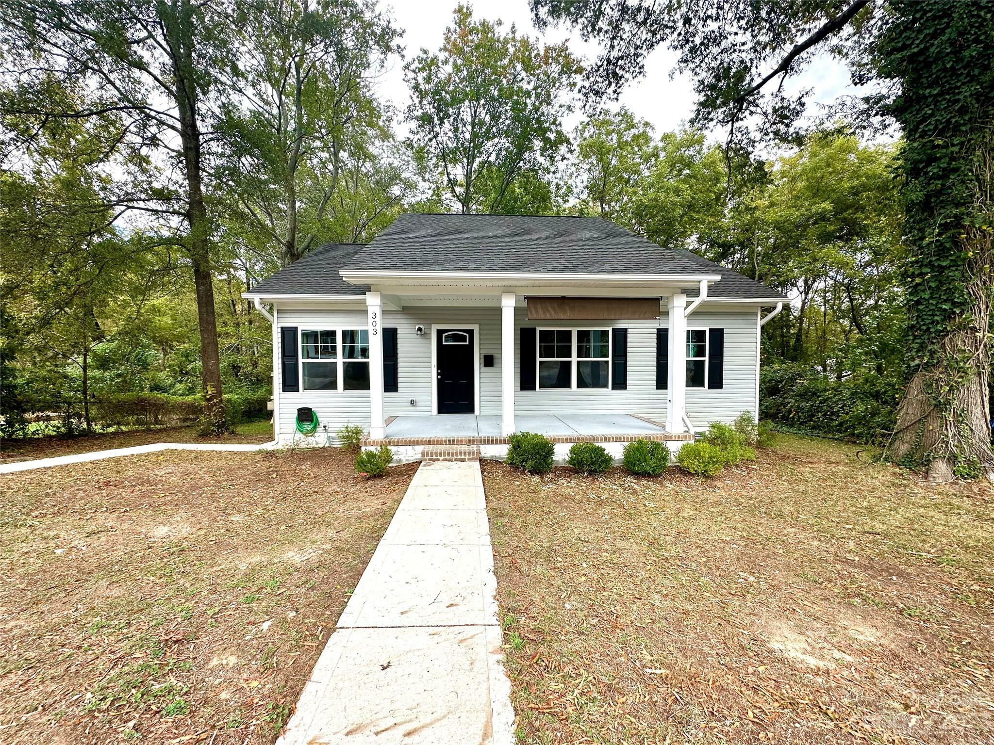 Property Photo:  303 S Mountain Street  NC 28021 