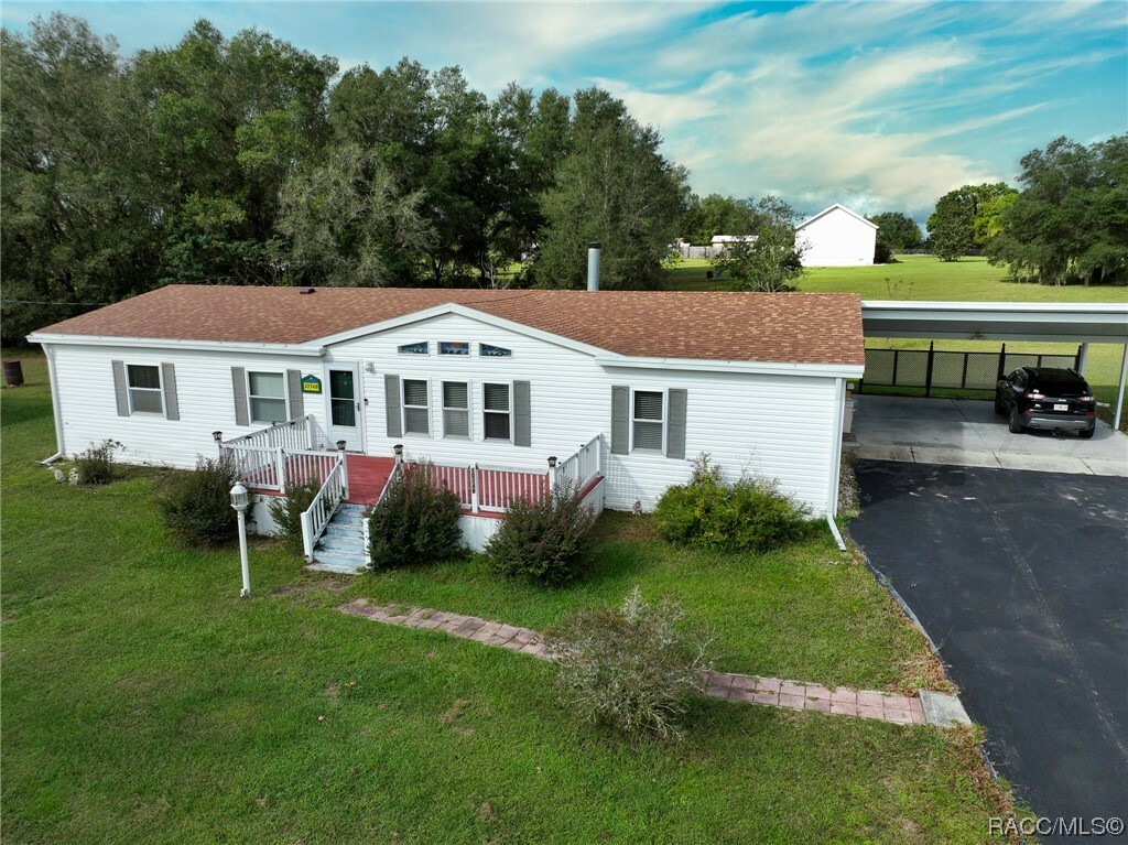 Property Photo:  10348 S Parkside Avenue  FL 34436 