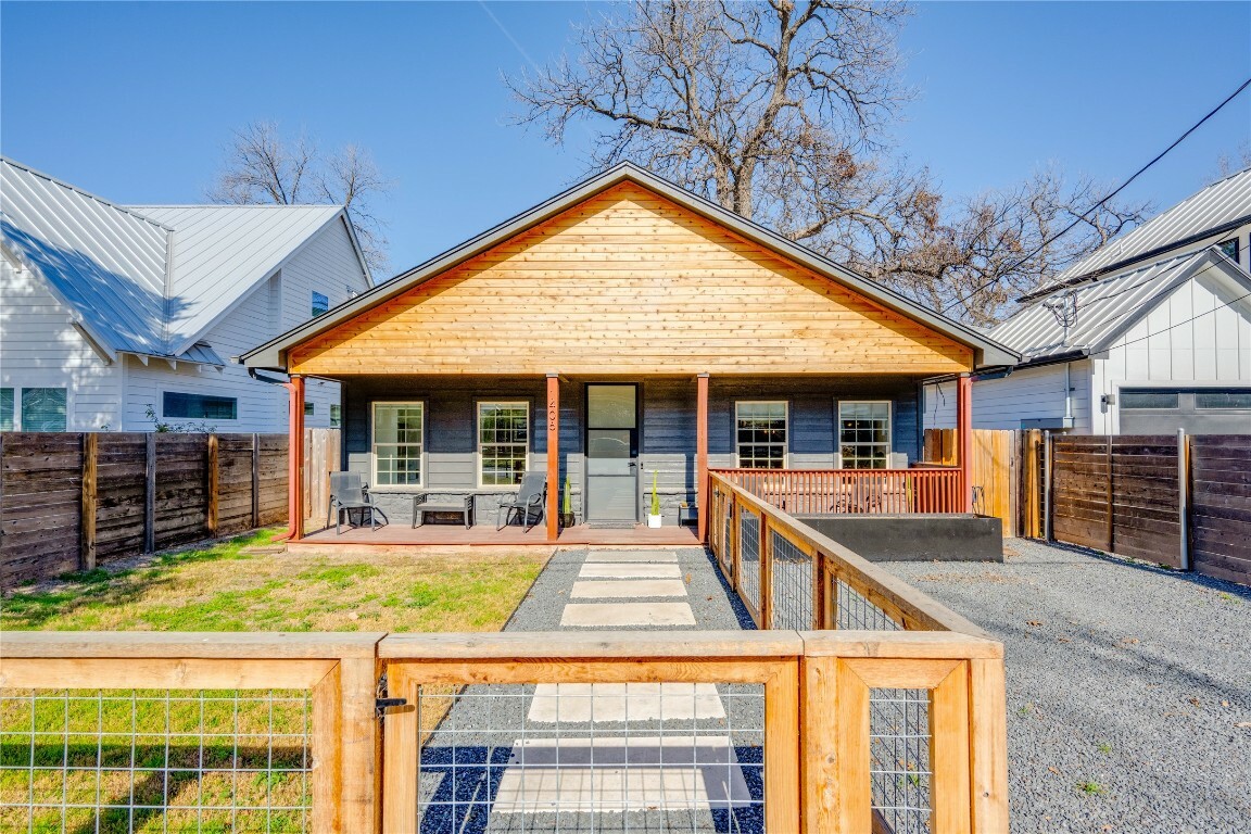 Property Photo:  1406 E 2nd Street 1  TX 78702 