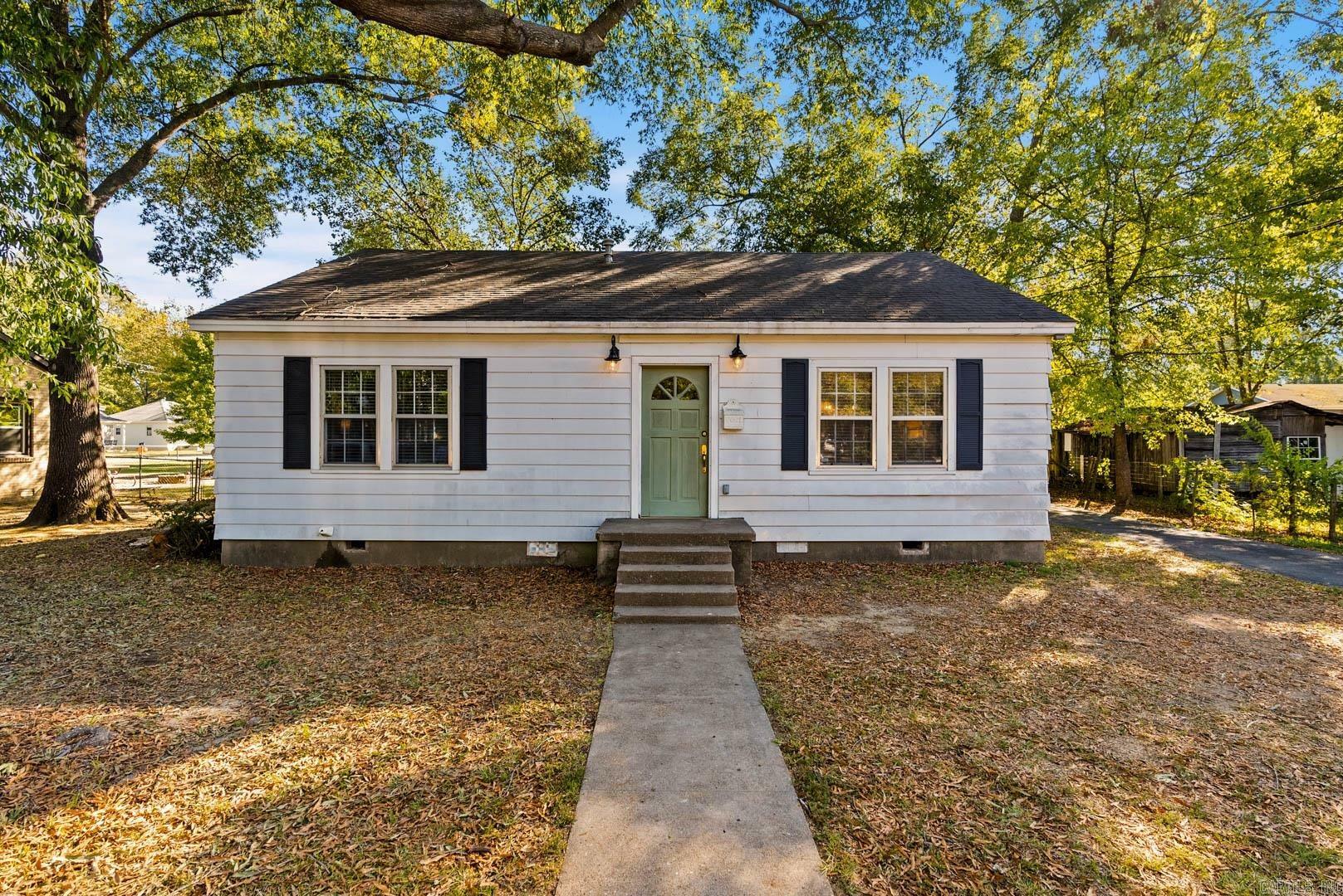 Property Photo:  1220 Mitchell Street  AR 72034-0000 