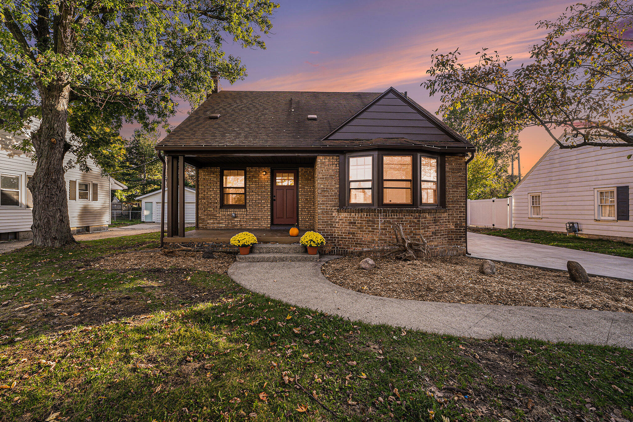 Property Photo: 136 W 32nd Street MI 49423