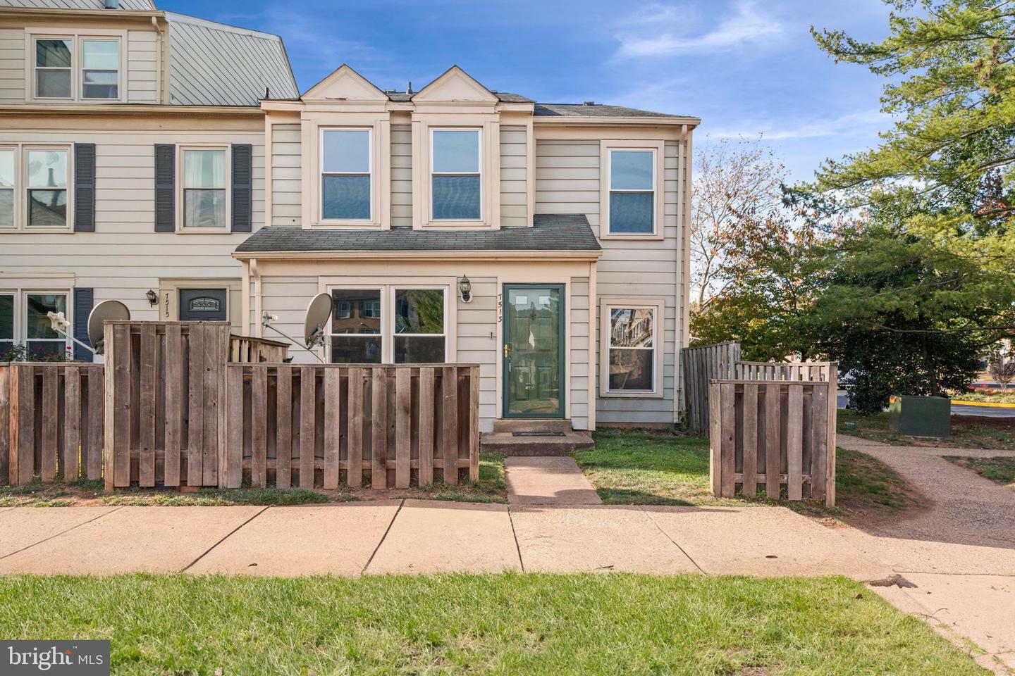 7513 Belle Grae Drive  Manassas VA 20109 photo