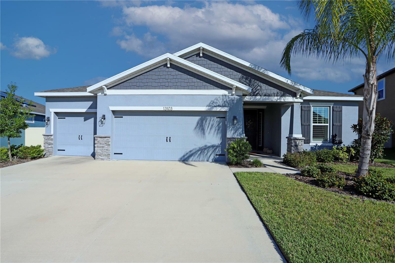 Property Photo:  13103 Bahia Grass Lane  FL 33579 