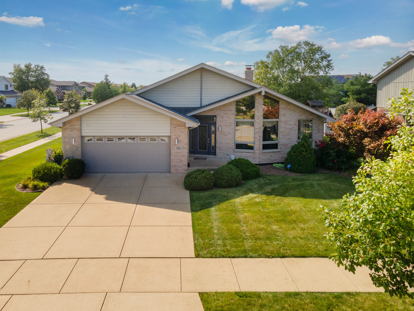 Property Photo:  19840 Silverside Drive  IL 60487 