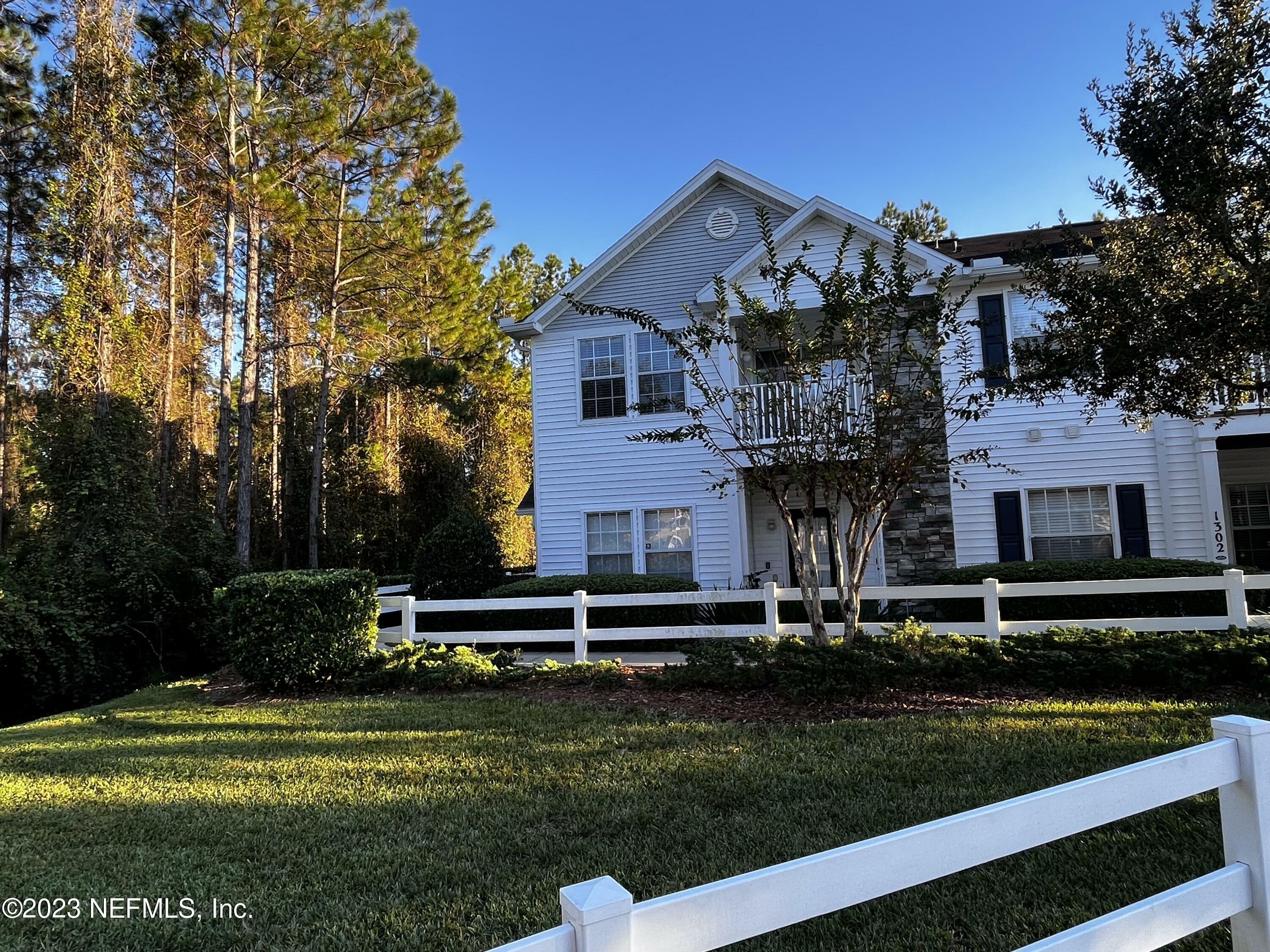 Property Photo: 575 Oakleaf Plantation Parkway 1316 FL 32065