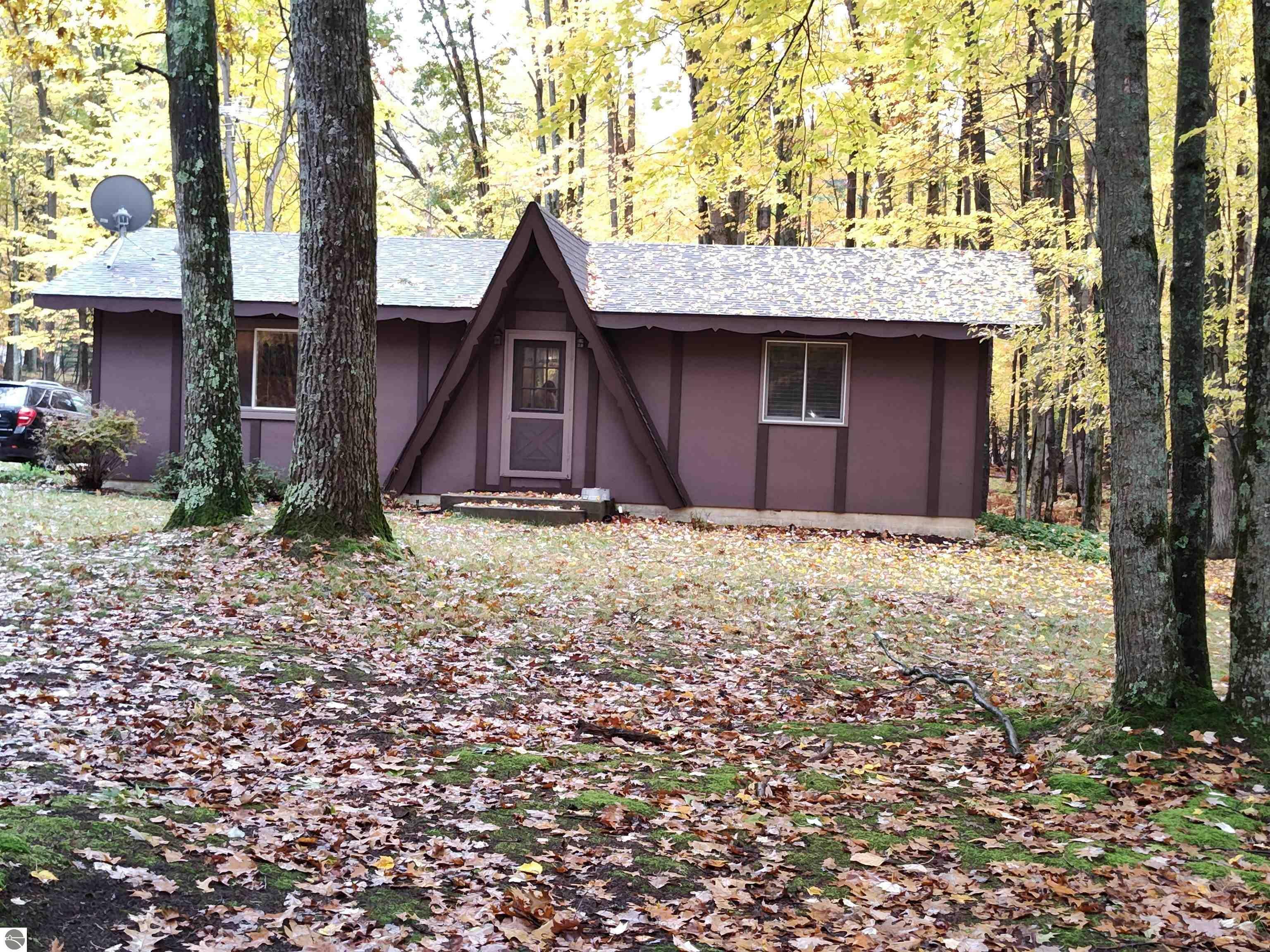 Property Photo:  2191 Hemlock Lane  MI 48622 