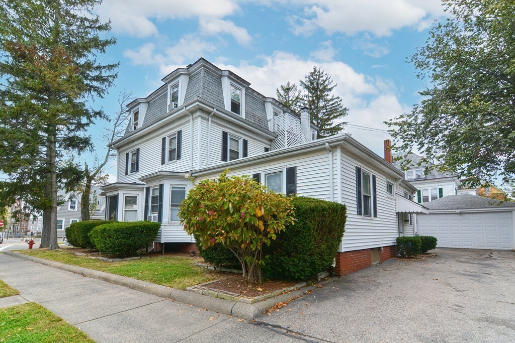 Property Photo:  62 Nahant Street  MA 01902 