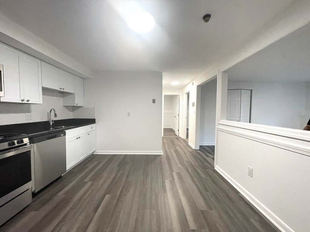 Property Photo: 4 Dodge Rd 1A-4 MA 01969