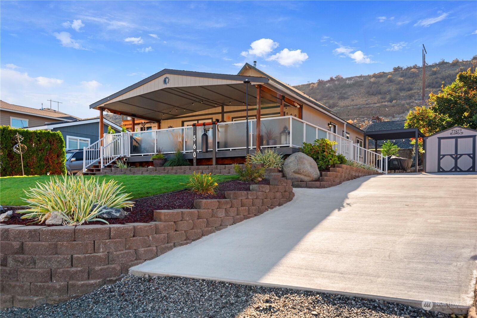 3 bed Orondo home for sale 560 W Entiat Drive, Orondo, WA 98843