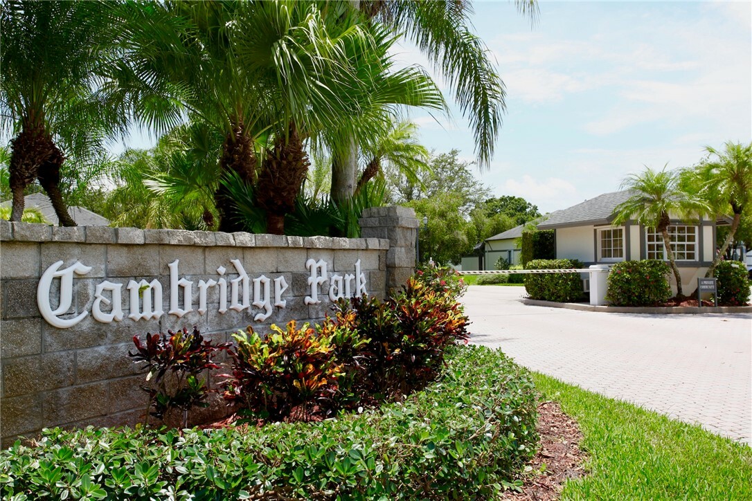 Property Photo:  7911 Cambridge Manor 0  FL 32966 